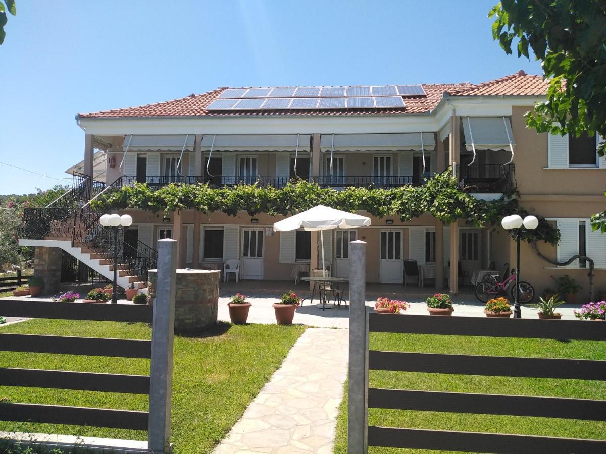 Velika Beach Rooms Kültér fotó