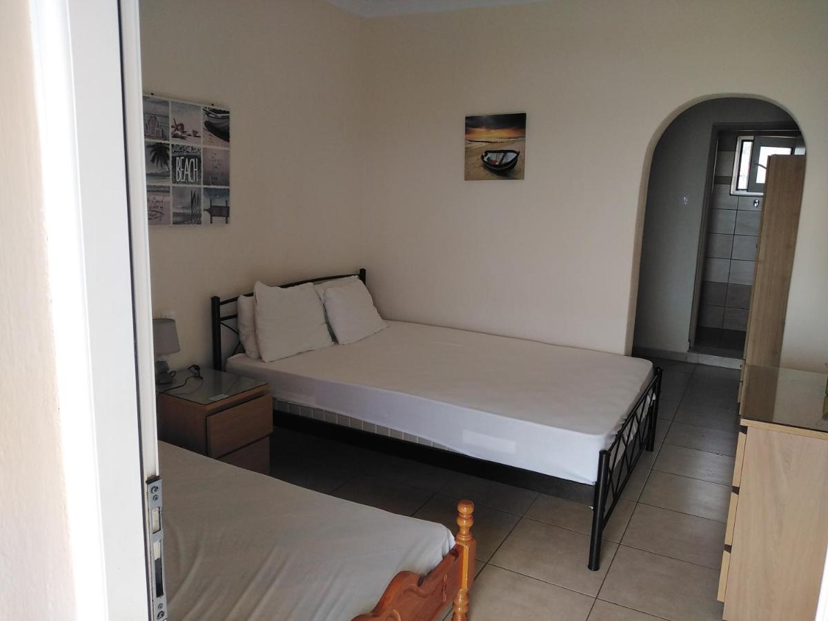 Velika Beach Rooms Kültér fotó